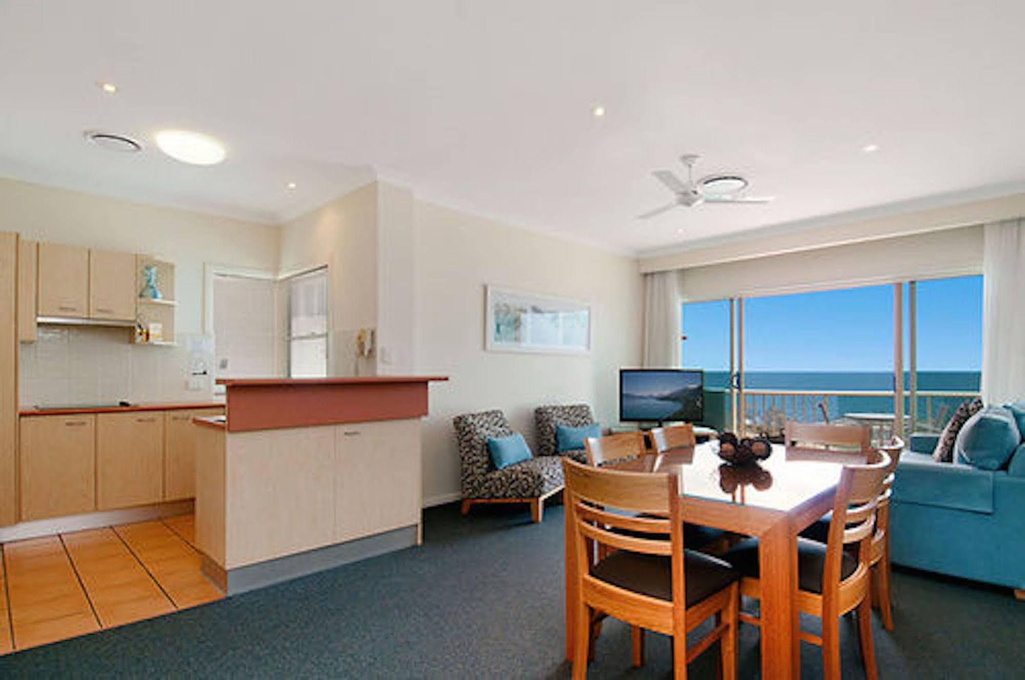 Alex Seaside Resort Alexandra Headland Extérieur photo