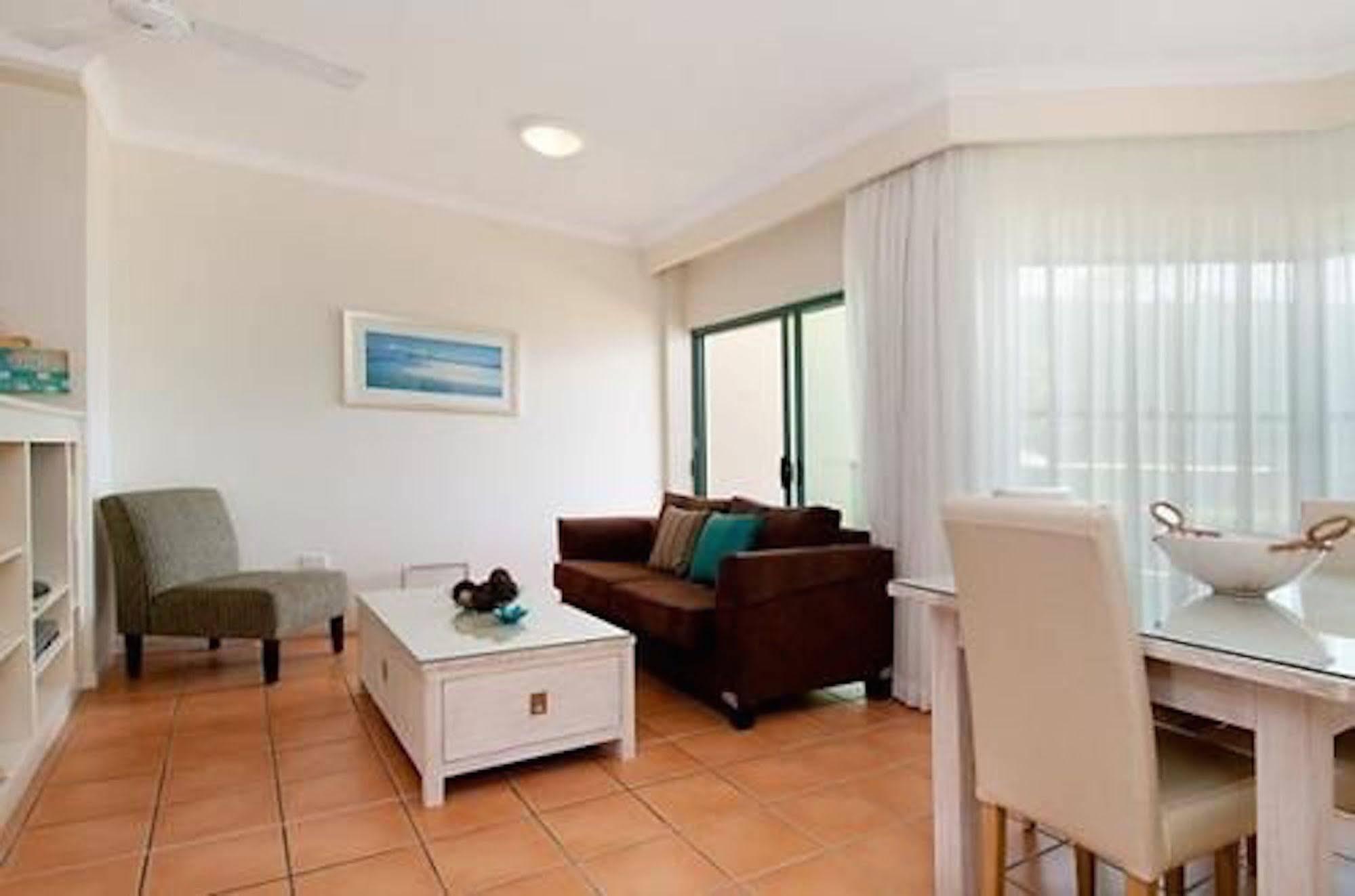 Alex Seaside Resort Alexandra Headland Extérieur photo